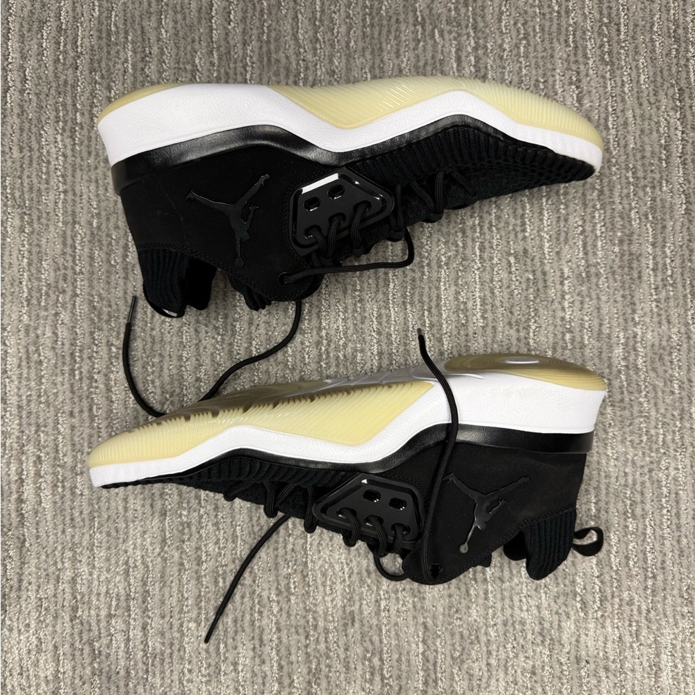 Jordan React Elevation Black Basketball Sneake - image 1